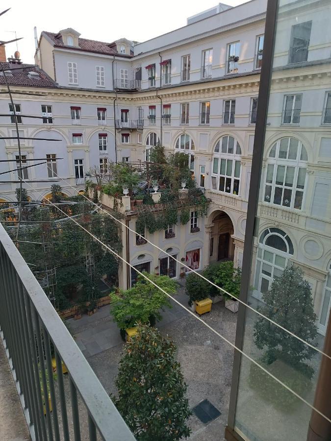 Ynh Bilo Sancarlo Museo Egizio Piazza San Carlo Daire Torino Dış mekan fotoğraf